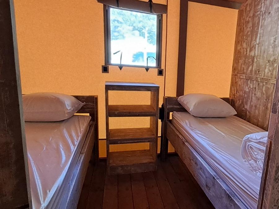 Tente en toile et en bois 6 personnes - Safari Prestige Plus 6pers 3ch 1SDB 49m² 10