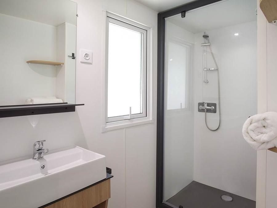 Mobilhome 5 personnes - NEST 29 - TV 8