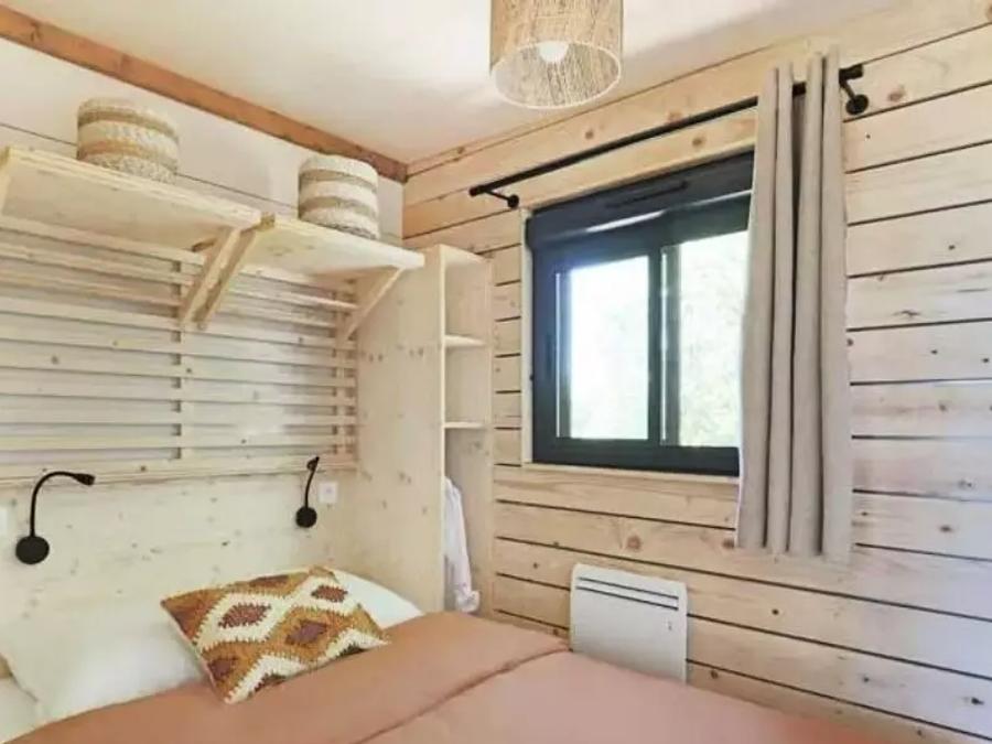 Mobilhome 5 personnes - Cottage Séouvo 3 Pièces 5 Personnes Climatisé + TV + Jacuzzi 1