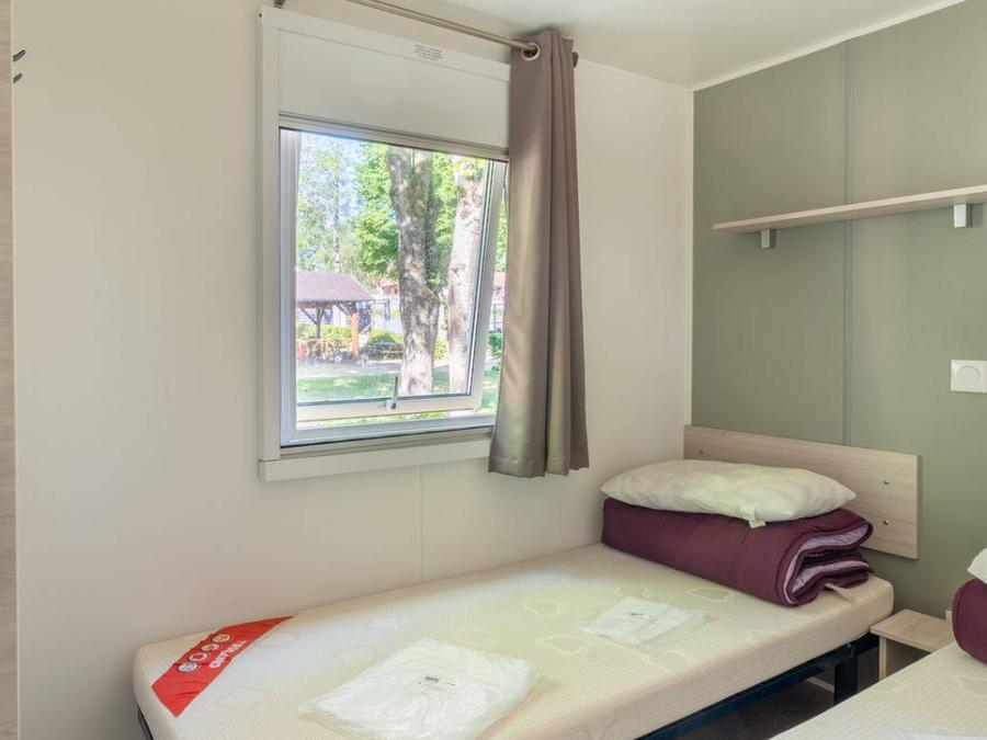Mobilhome 6 personnes - Tribu - 2 chambres - 30 m² - petite terrasse 2