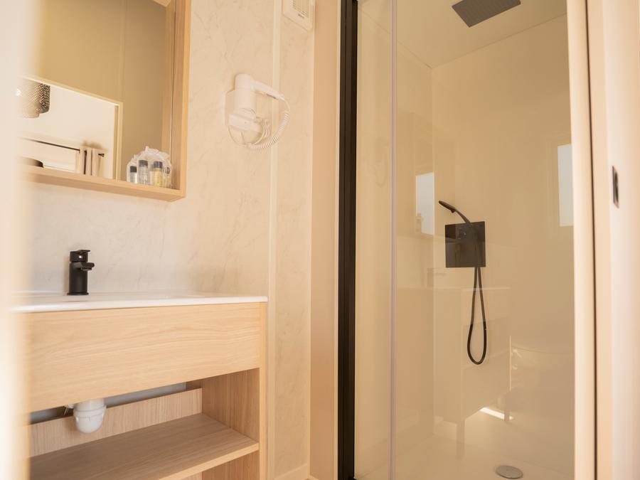 Lodge 4 personnes - Lodge Ethnique (sans spa) 1 chambre + canapé convertible séjour 6