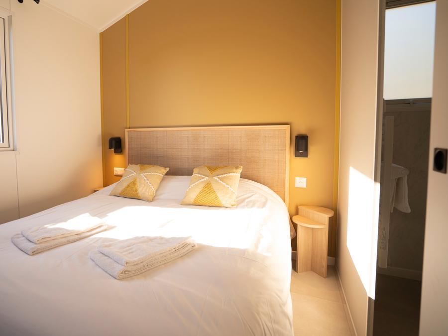 Lodge 4 personnes - Lodge Ethnique (sans spa) 1 chambre + canapé convertible séjour 4