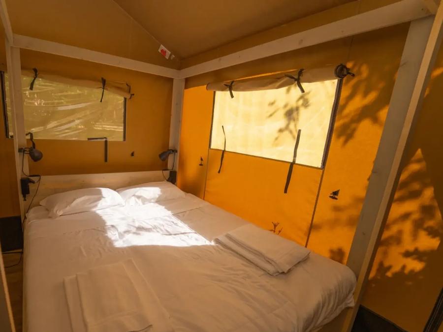 Tente en toile et en bois 4 personnes - Safari Tent 4 pax 3