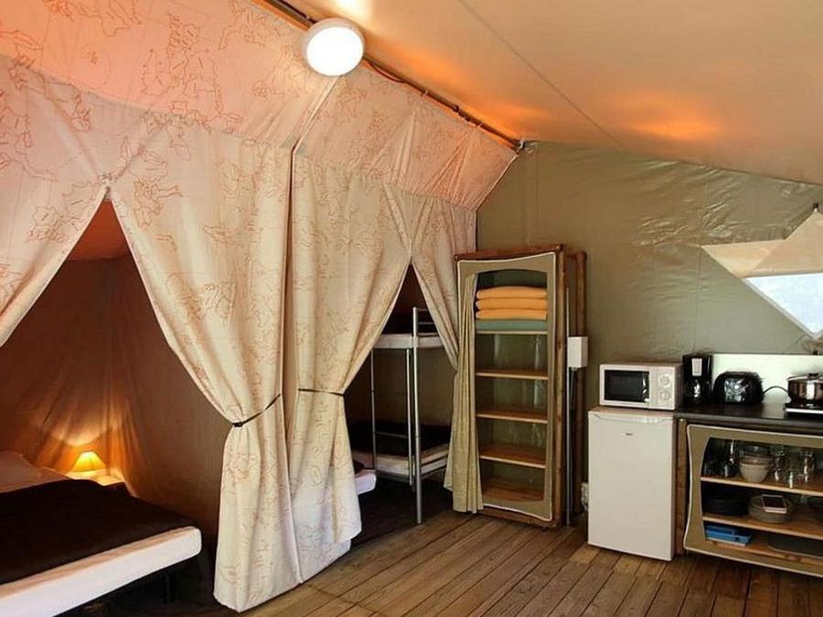 Tente en toile et en bois 5 personnes - INSOLITE LODGE sans sanitaires 2