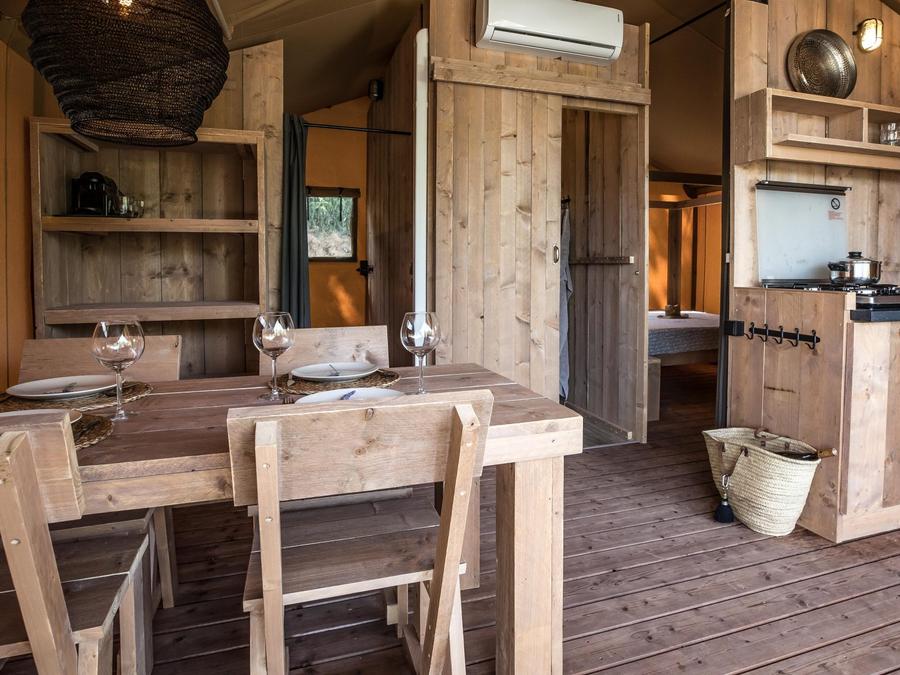 Tente en toile et en bois 4 personnes - Lodge Insolite 2 chambres 11