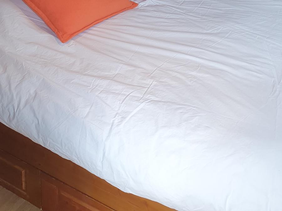 Lodge 2 personnes - Roulotte hôtelière climatisée avec petit déjeuner / Spa privatif en option 0