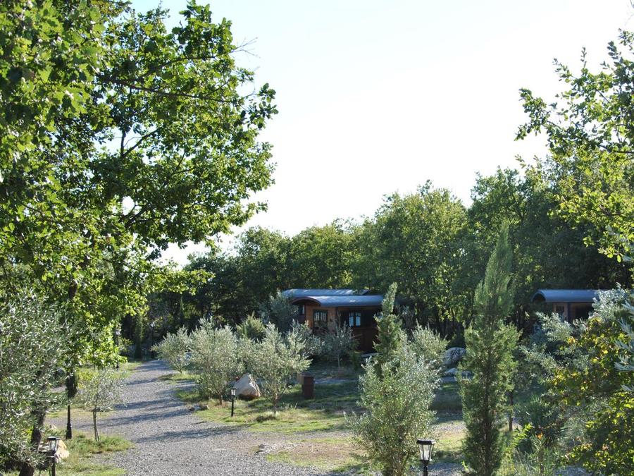 Lodge 2 personnes - Roulotte (Séjour Nuit d'Amour ) climatisée / Spa privatif et ambiance Romantique / 2 pers inclus 8