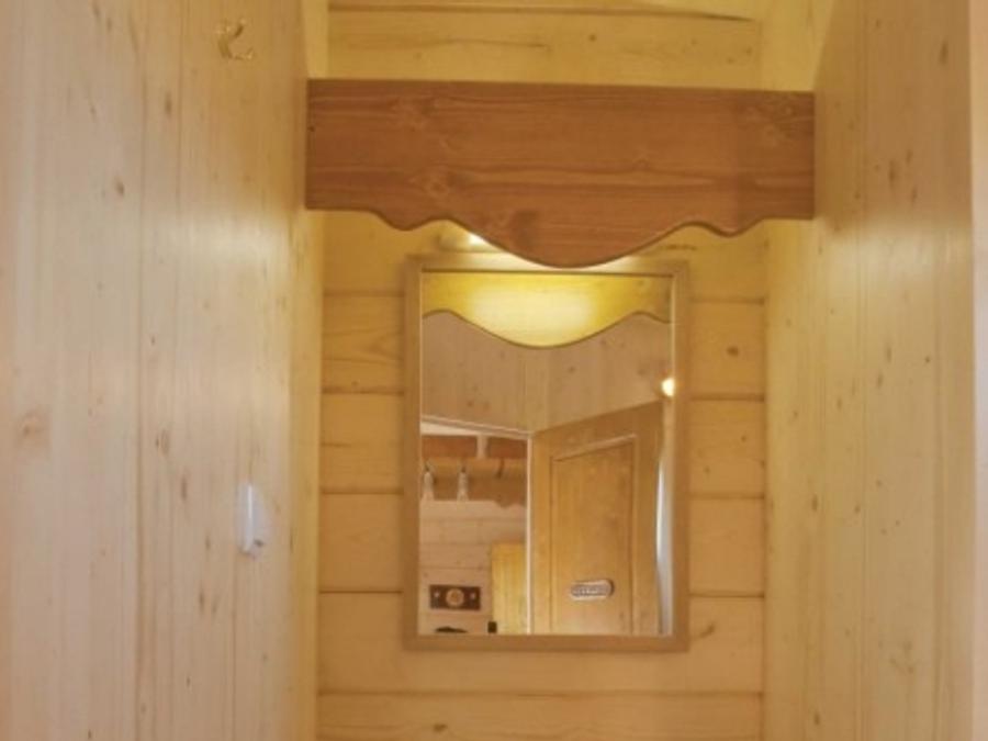 Chalet 5 personnes - Cabane de Sam climatisée ( petite maison de famille, spa privatif sur la terrasse ) / 5 pers inclus 8