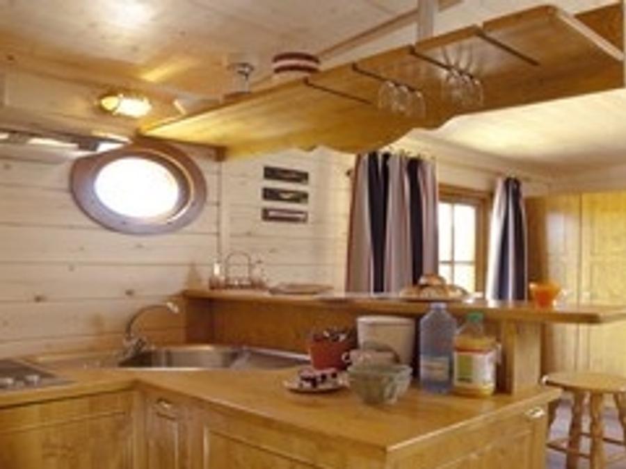 Chalet 5 personnes - Cabane de Sam climatisée ( petite maison de famille, spa privatif sur la terrasse ) / 5 pers inclus 7