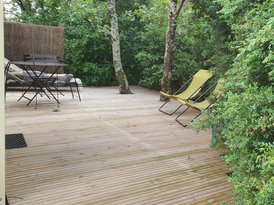 Chalet 5 personnes - Cabane de Sam climatisée ( petite maison de famille, spa privatif sur la terrasse ) / 5 pers inclus 3
