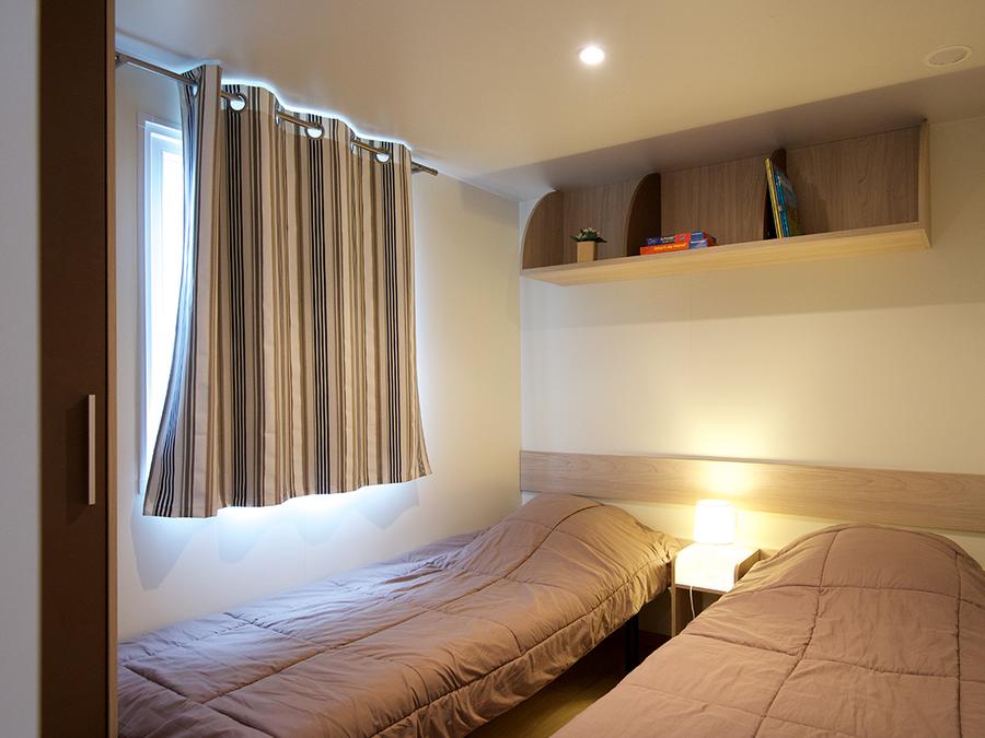 Mobilhome 6 personnes - Mobil-Home PREMIUM 35m² 3 chambres avec terrasse couverte et lave-vaisselle 4