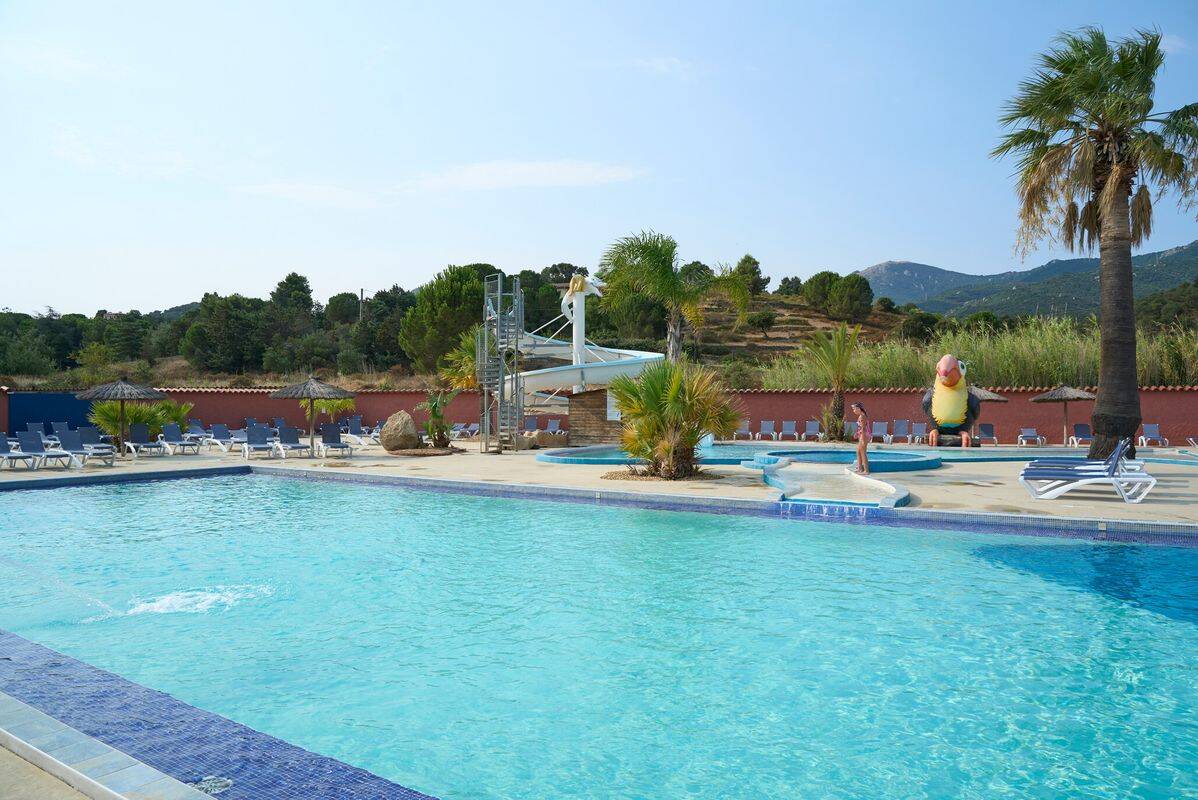 Camping La Coste Rouge 3*