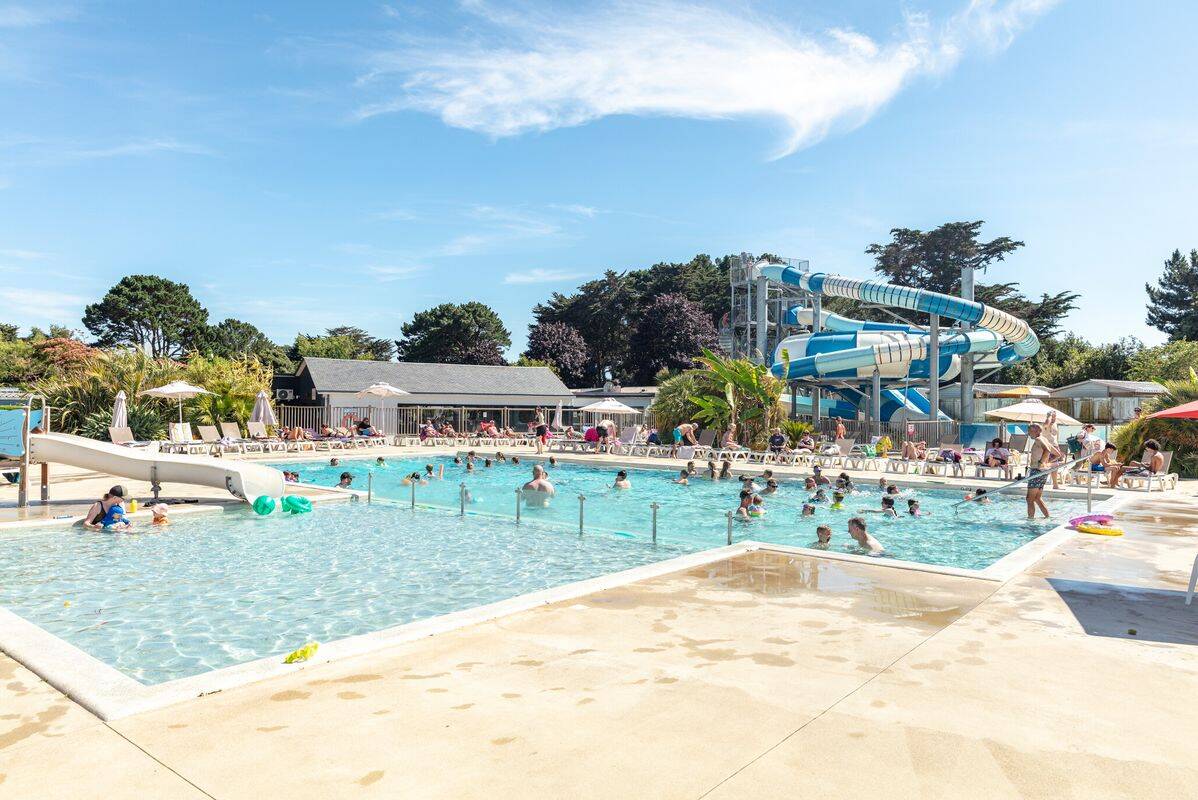 Camping Les Menhirs 4*