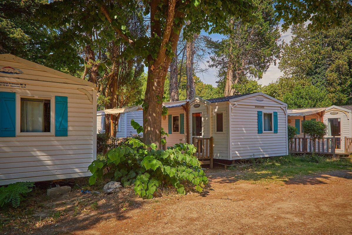 Camping Les Avignon 3*
