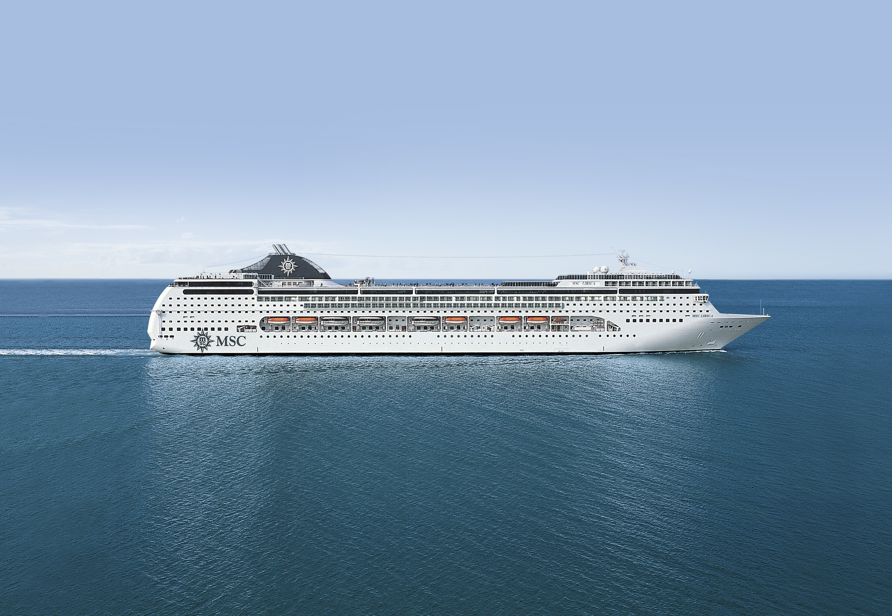 MSC LIRICA - Méditerranée - CROISIÈRE AU DÉPART DE MARSEILLE (PROVENCE) (FRANCE)