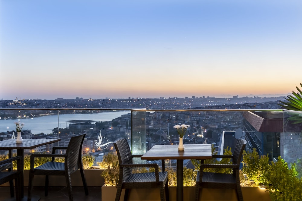 Grand Hôtel de Pera 4*