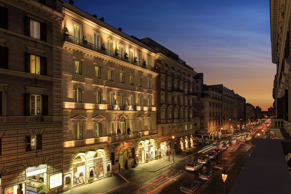 Hôtel Artemide 4*