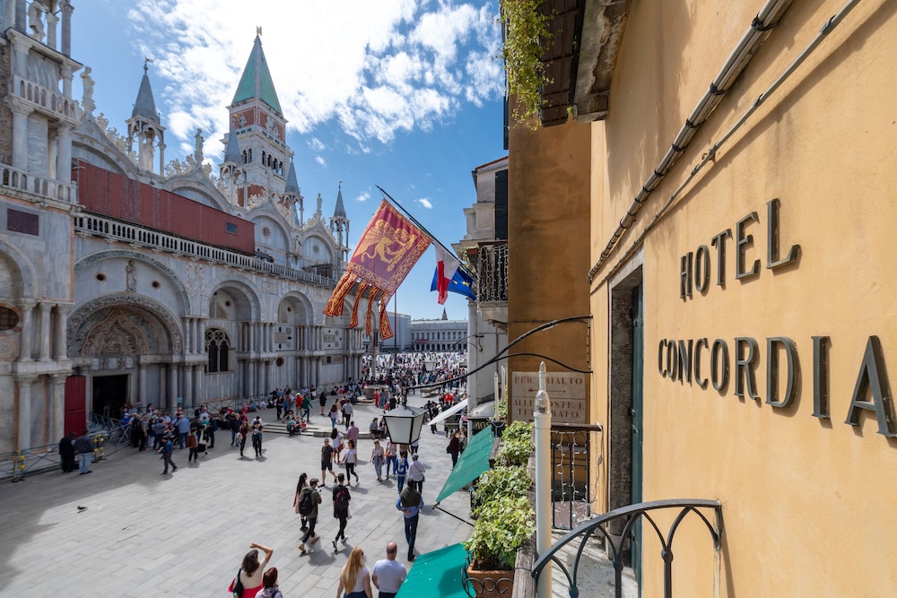 Hôtel Concordia 4*
