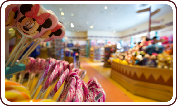 Sucettes Minnie Mouse dans la boutique de l'hôtel Santa Fe