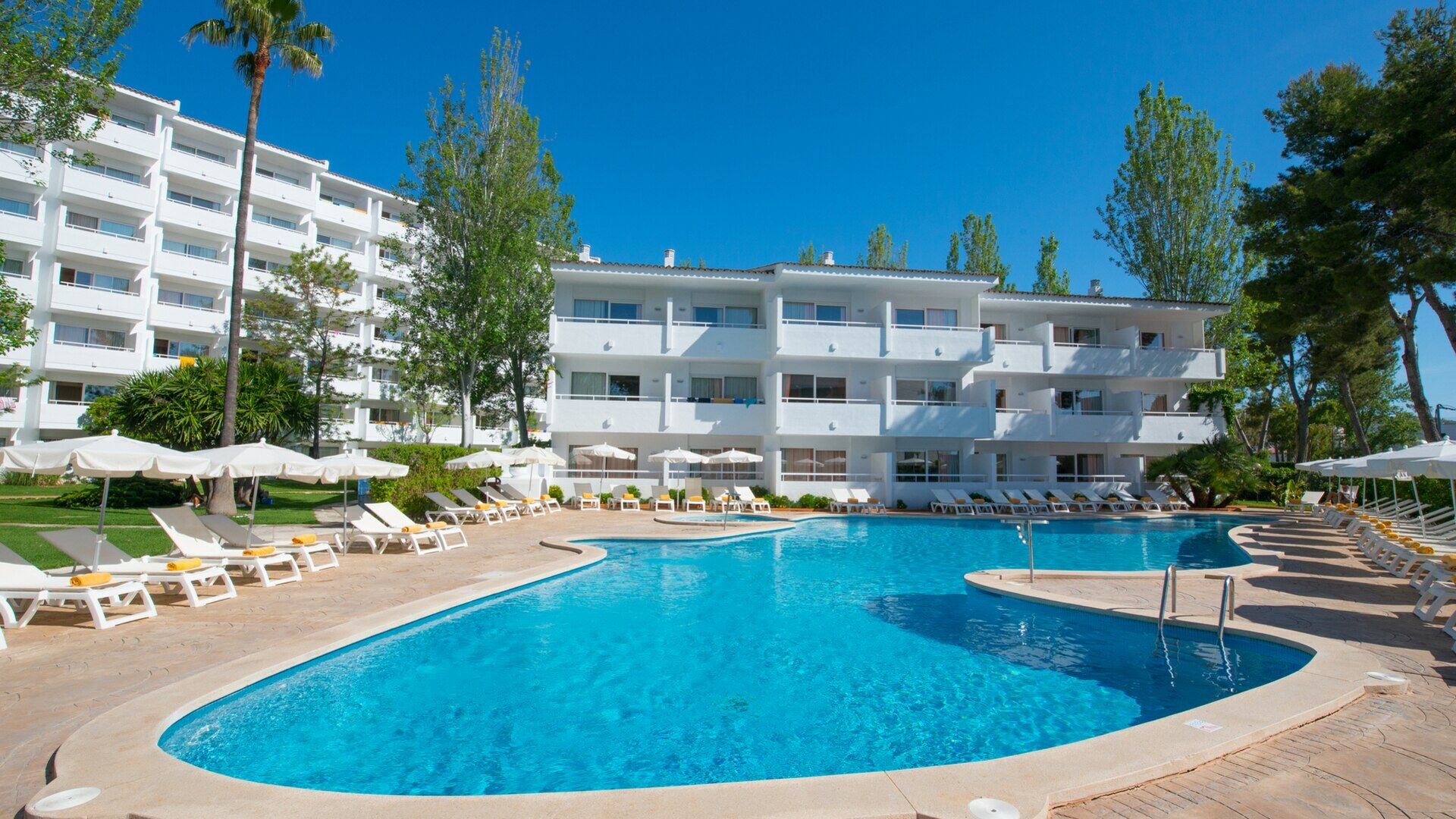 Hôtel Iberostar Waves Ciudad Blanca 4*
