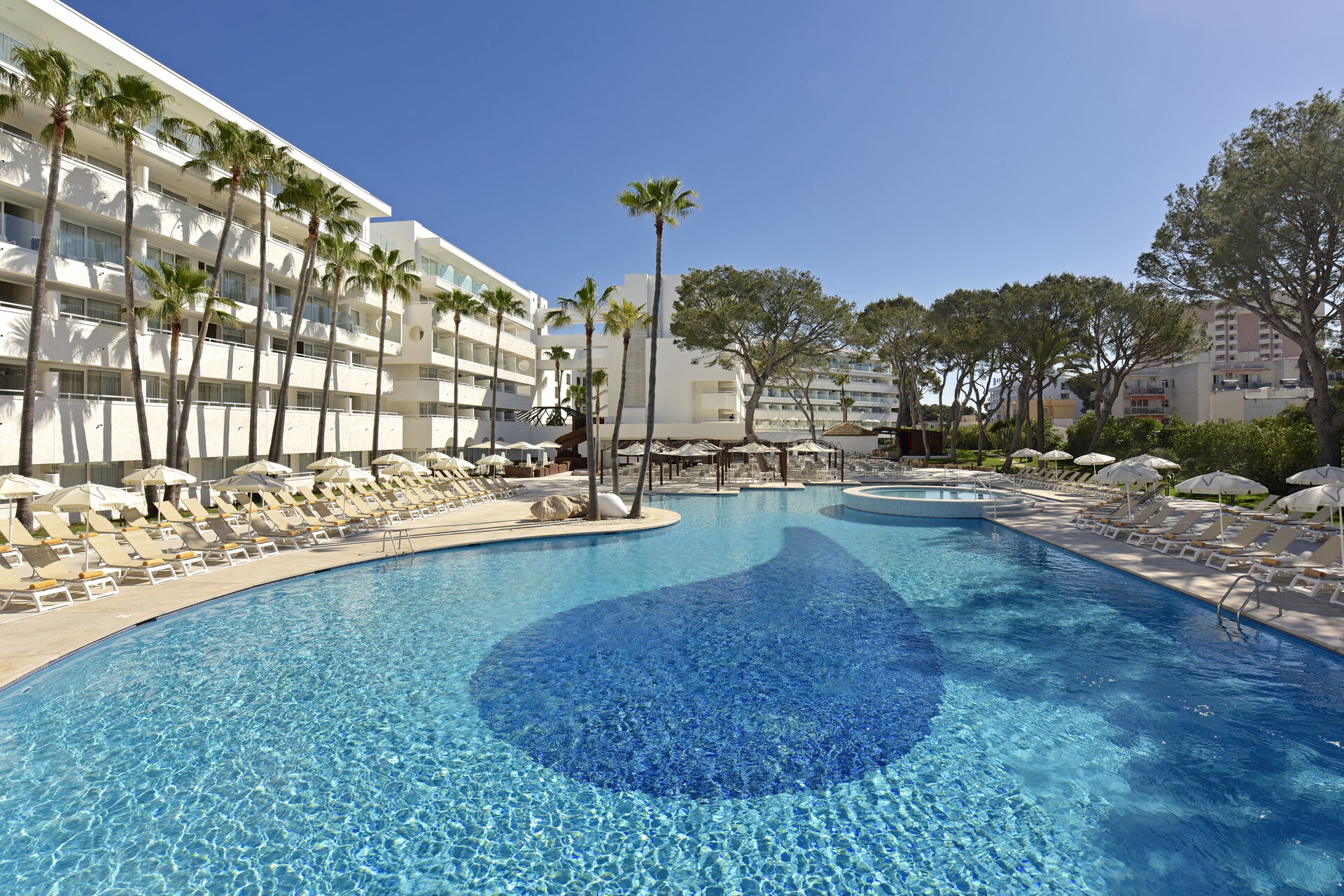 Hôtel Iberostar Waves Cristina 4*