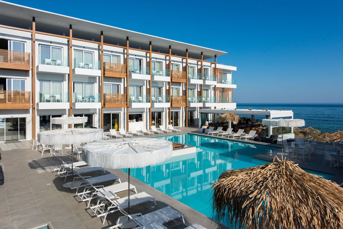 Hôtel Enorme Ammos Beach Resort 5*