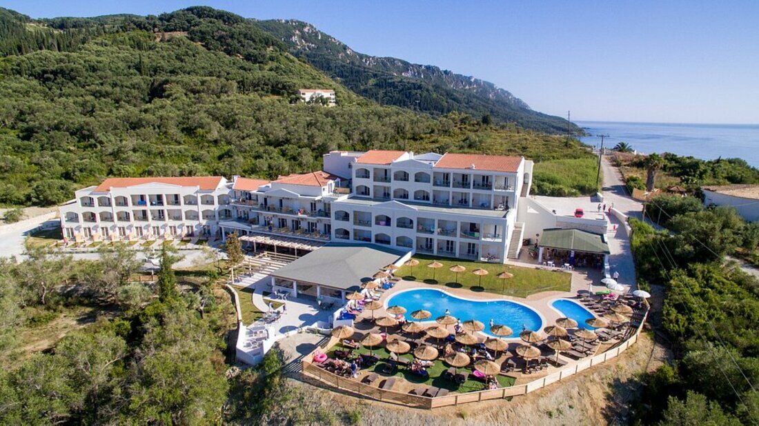 Hôtel Ninos Saint George Palace 4*