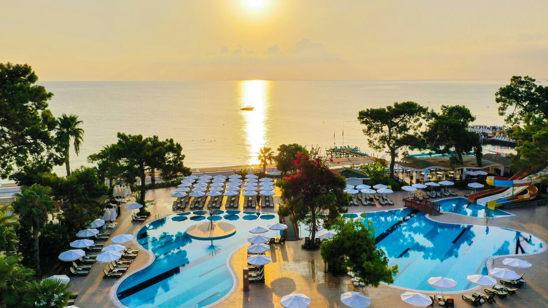 Hôtel Crystal Aura Aqua Collection 5*