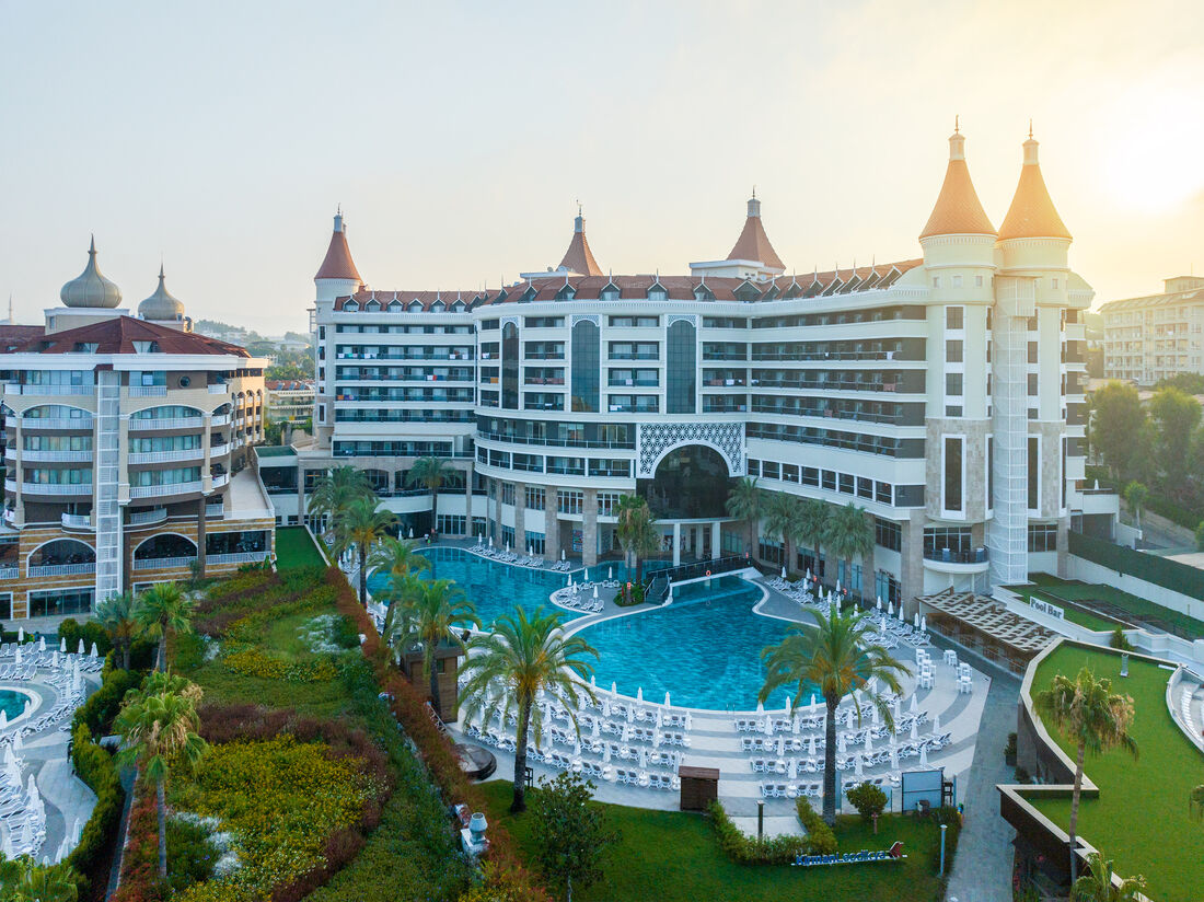 Hôtel Kirman Leodikya Resort 5*