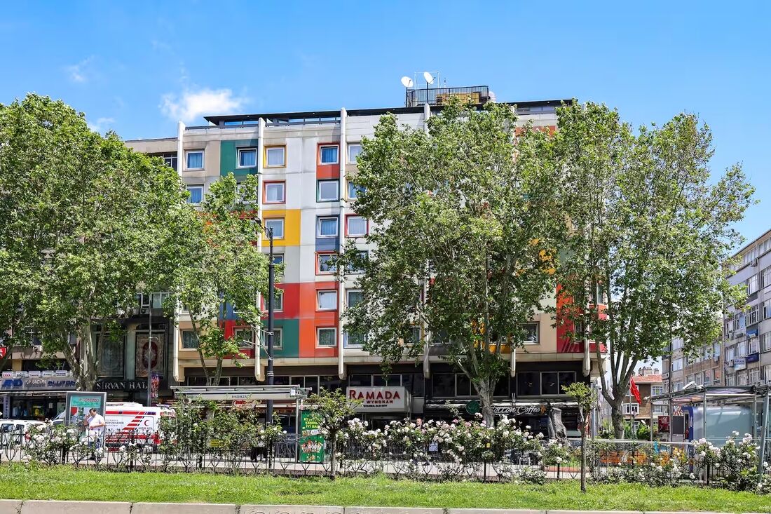 Hôtel Ramada by Wyndham Istanbul Old City 4*