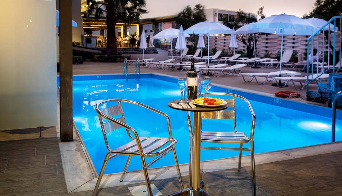 Pollis Hôtel 4*