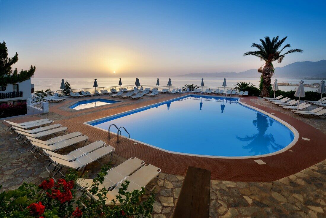 Hersonissos Village Hôtel And Bungalows 4*