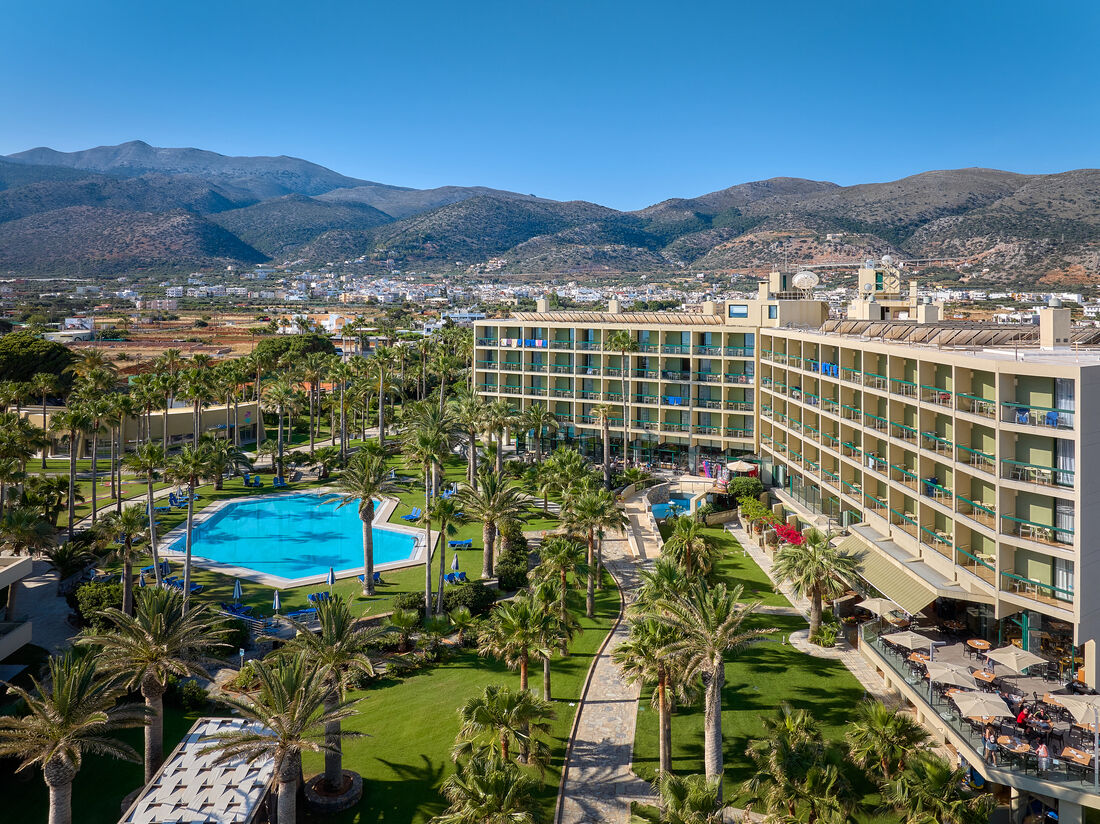 Sirens Beach Hôtel and Village 4*