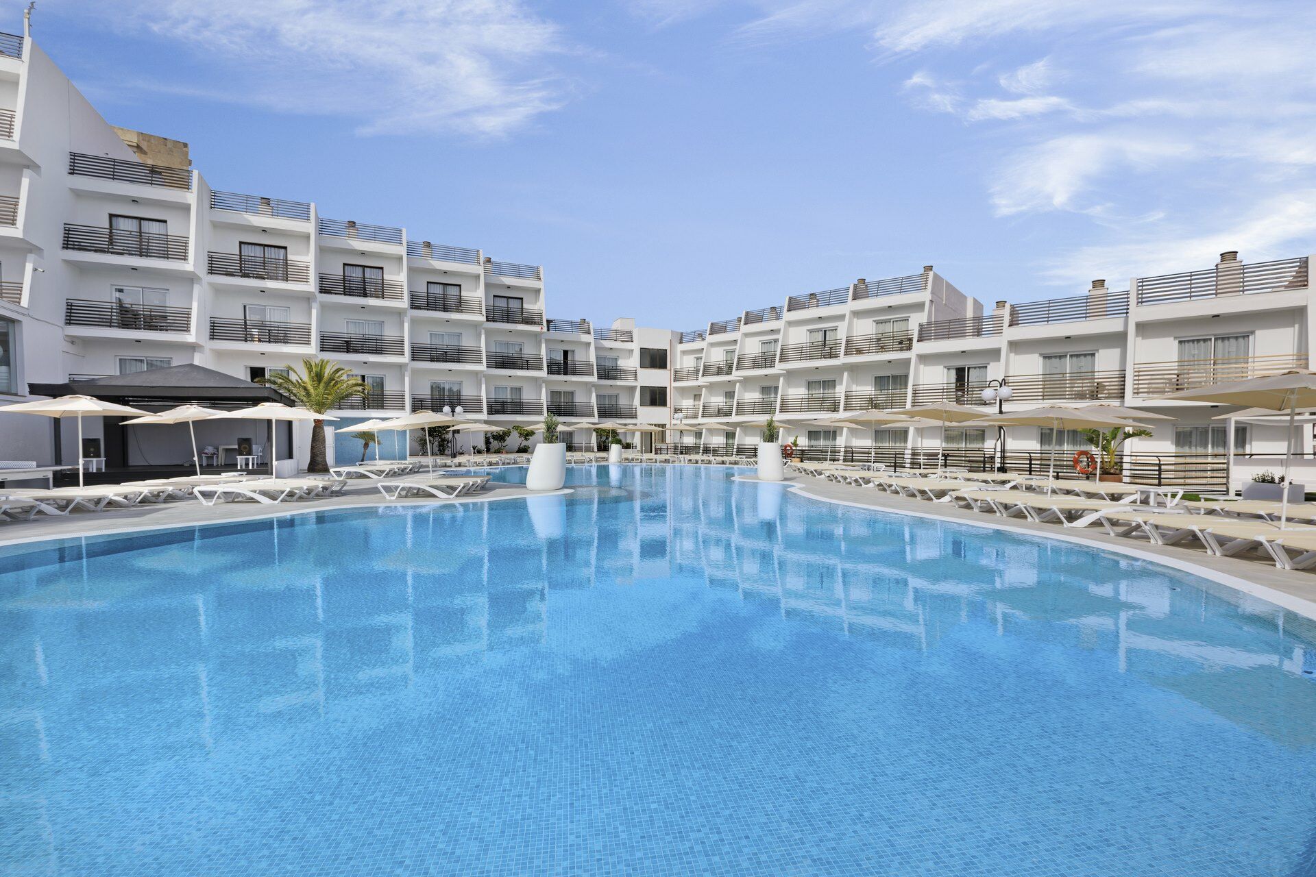 Hôtel Palmanova Suites by TRH 4*