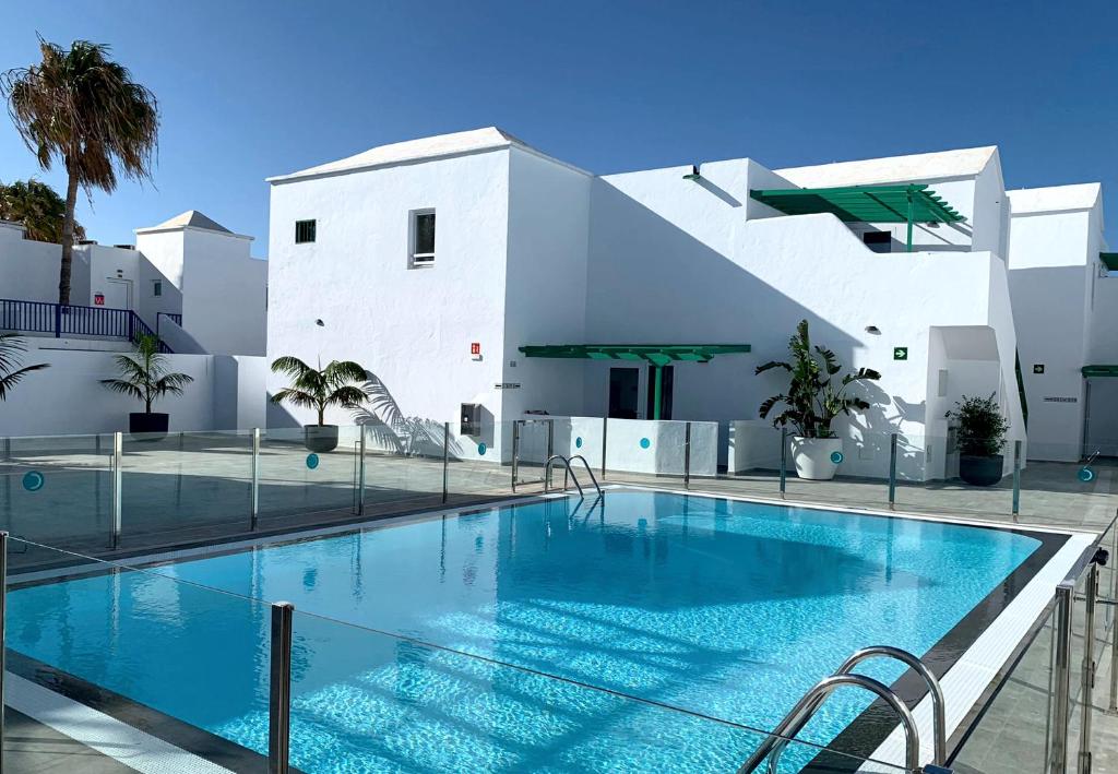 Hôtel Apartamentos Celeste 2*