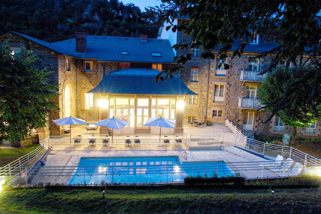 Hôtel Mercure Spa les Bains Romains 3*