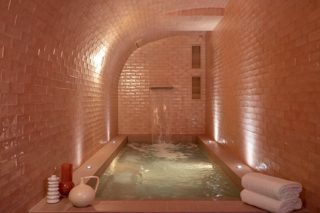 Le Petit Oberkampf Hôtel & Spa 4*