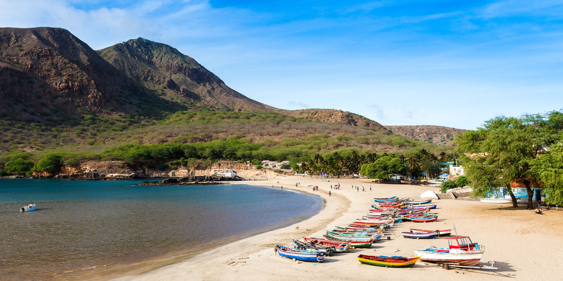PRAIA - TARRAFAL - PRAIA 0