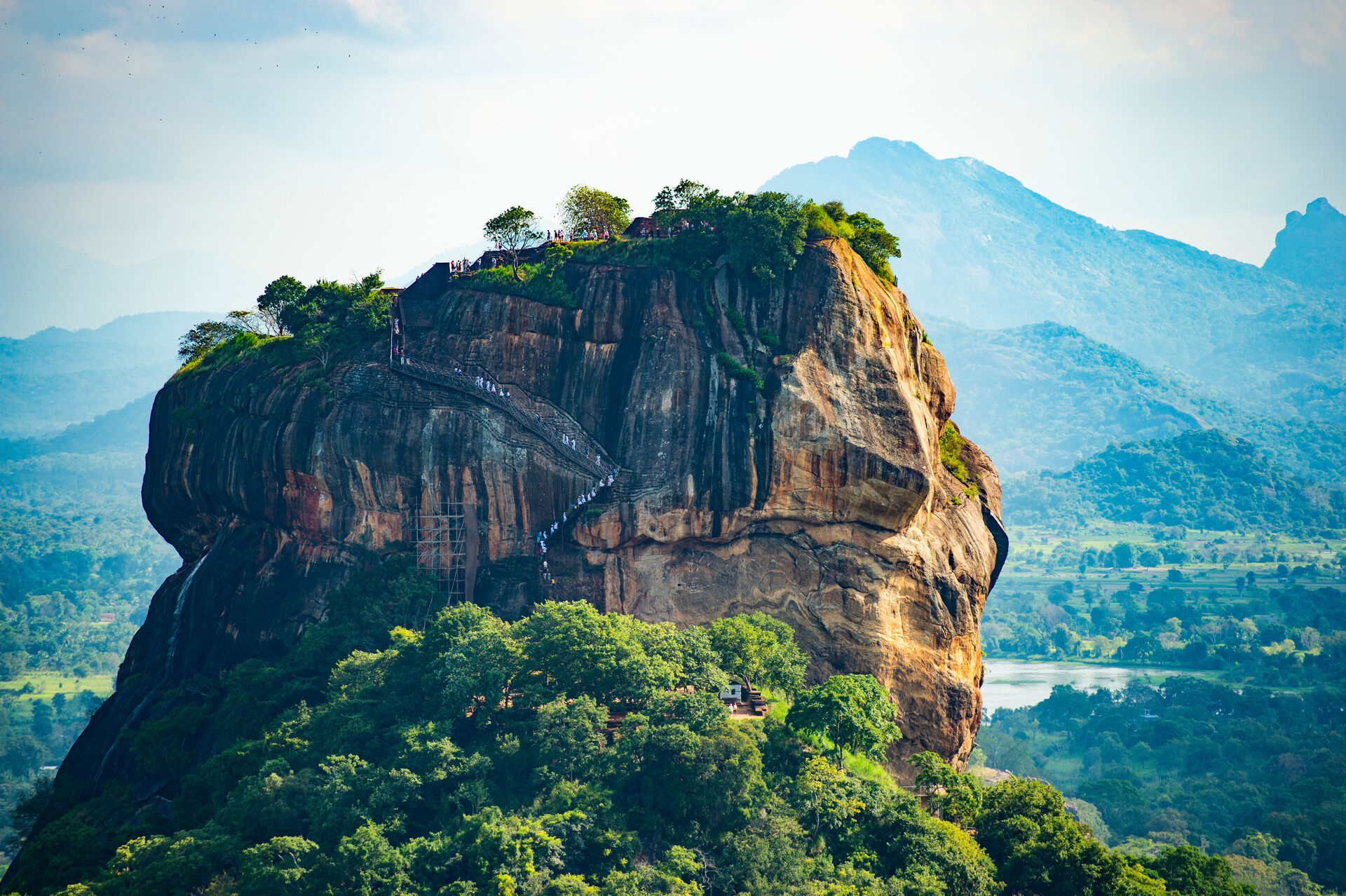 SIGIRIYA 0