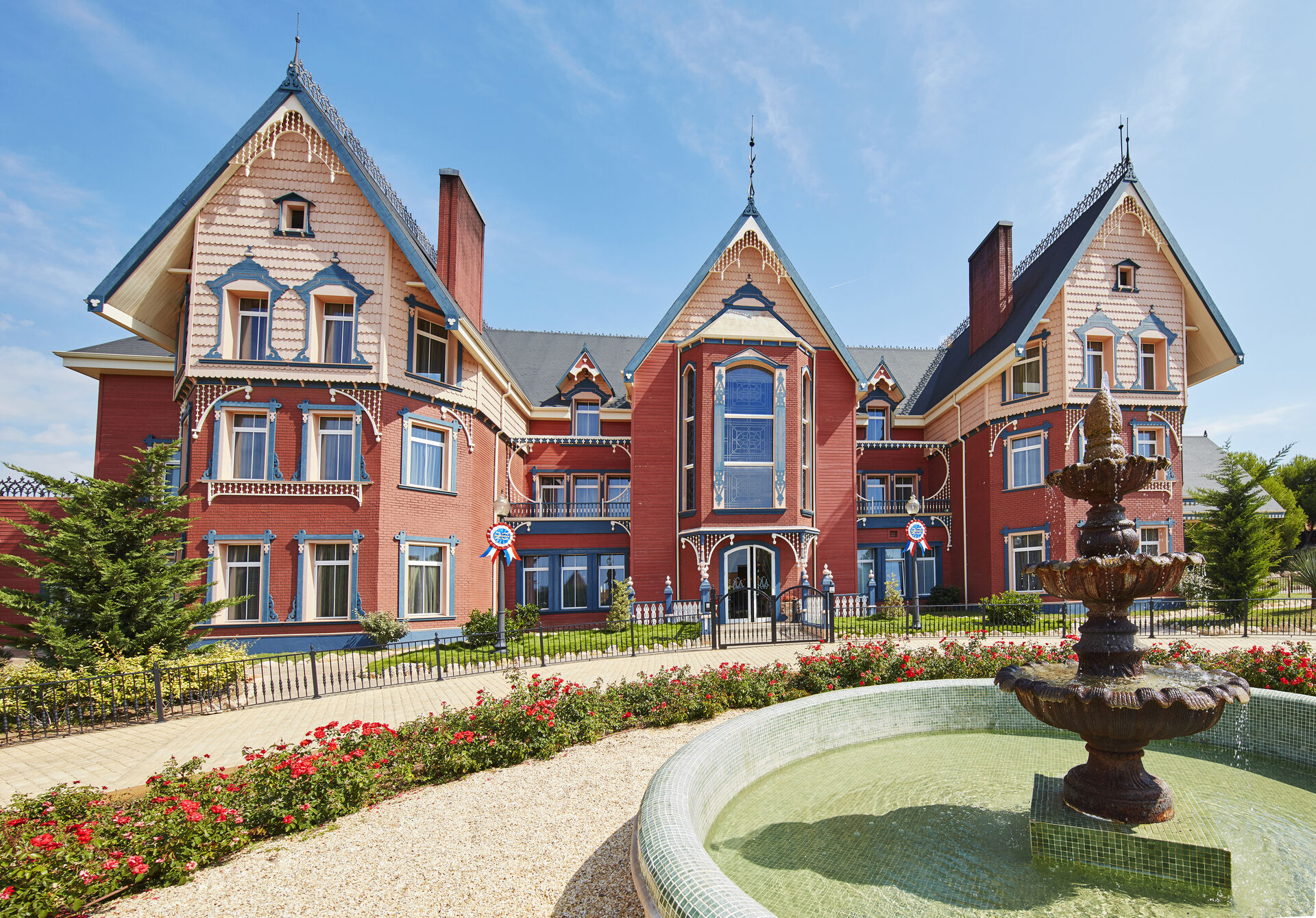 Hôtel Mansión de Lucy 5* (accès illimité à PortAventura Park + 1 accès à Ferrari Land)