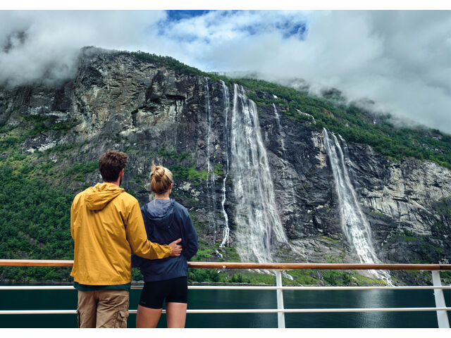 Jour 3 : Fjord de Geiranger: « Les sept sœurs » 0