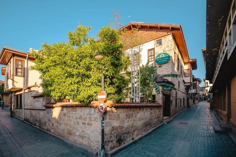 Mediterra Art Hôtel 4*