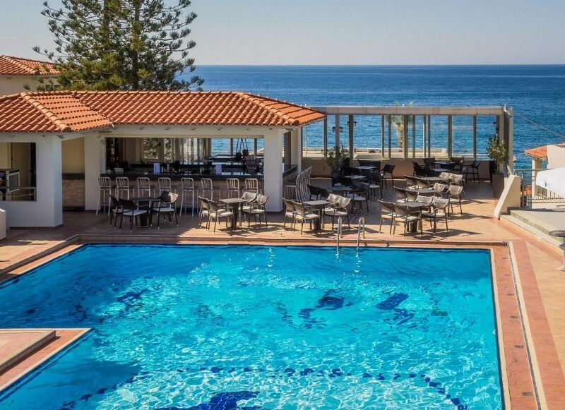 Hôtel Castello Village 4*