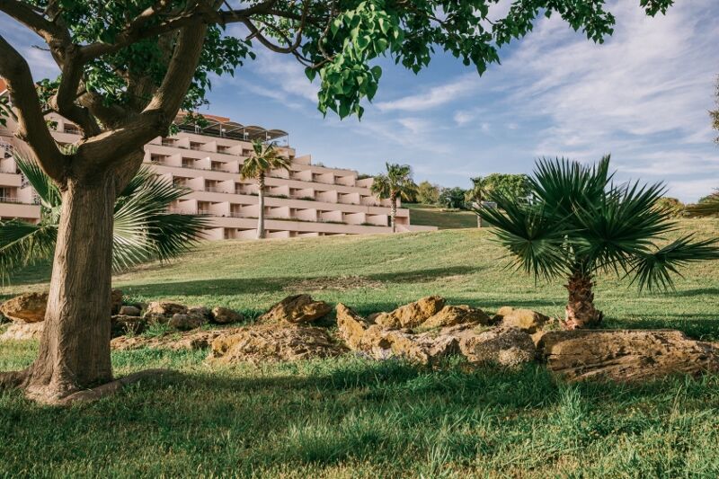 Hôtel Mangia’s Torre del Barone Resort 5* - avec location de voiture