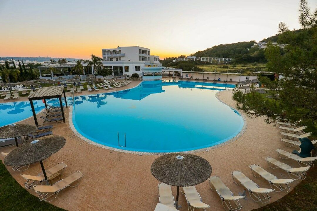 Club Coralia Evita Resort 4*