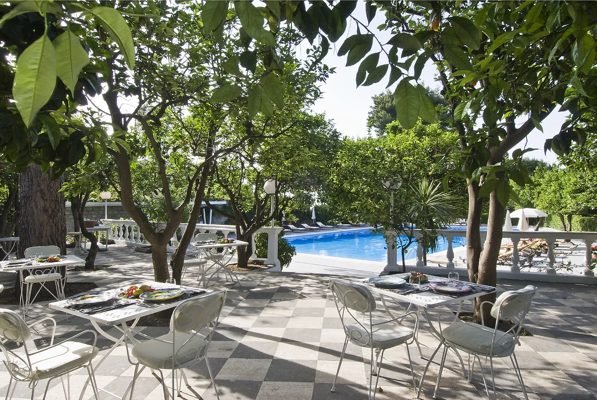 Grand Hôtel Cocumella 5*
