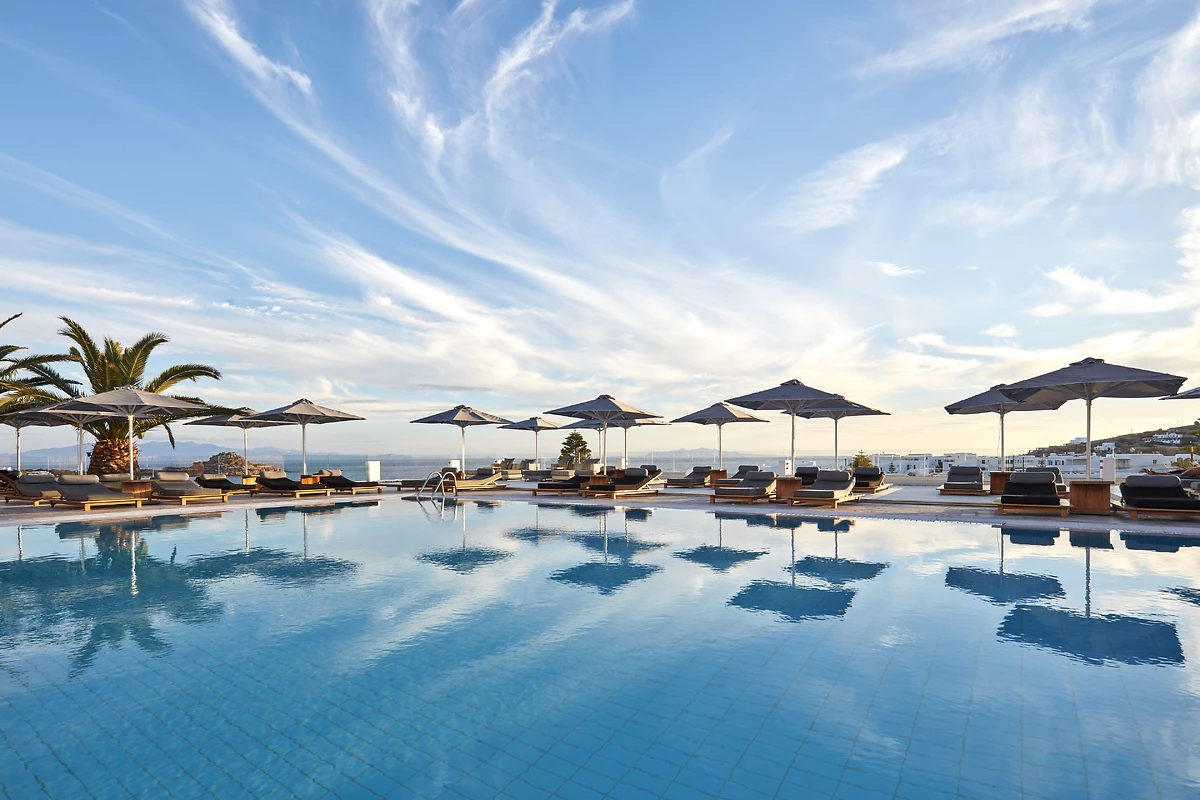 Hôtel Myconian Ambassador Relais & Châteaux 5*