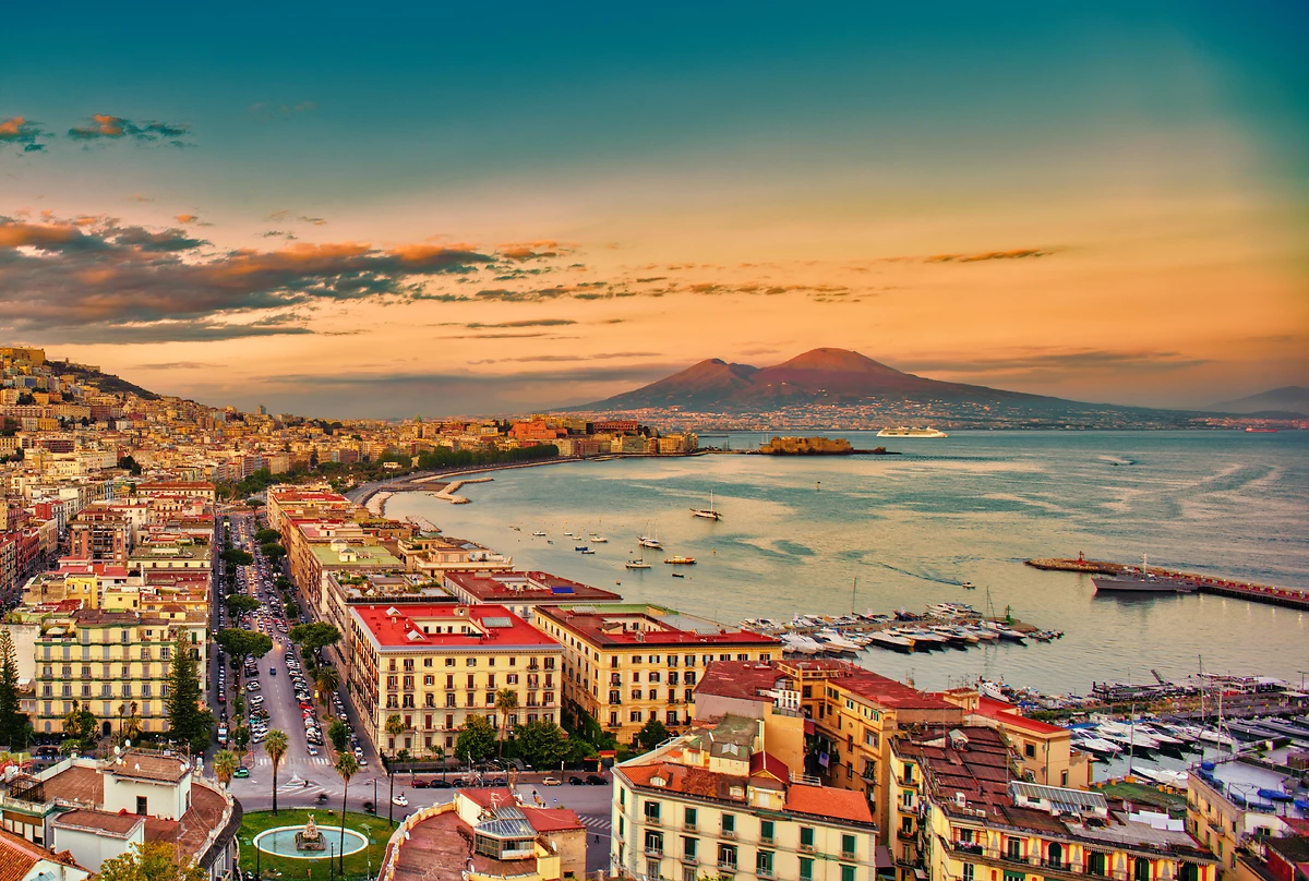 CASTELLAMMARE DI STABIA > NAPLES > VOL RETOUR (38 km)
