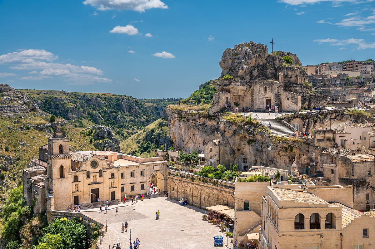 TARANTE & MATERA (200 km)