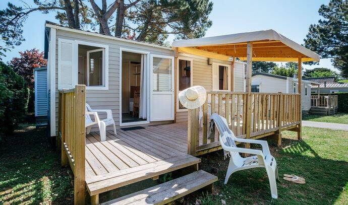 Mobil-home | Classic | 3 Ch. | 6 pers. | Terrasse surélevée 0